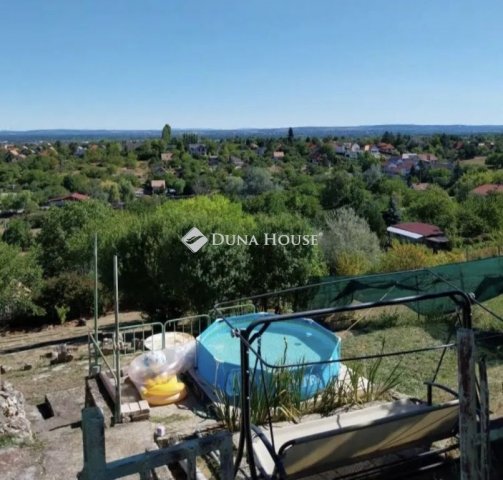 Eladó családi ház, Budakalászon 126 M Ft, 6 szobás