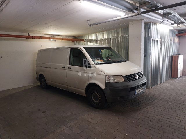 Eladó garázs, Budapesten, IV. kerületben 26 M Ft