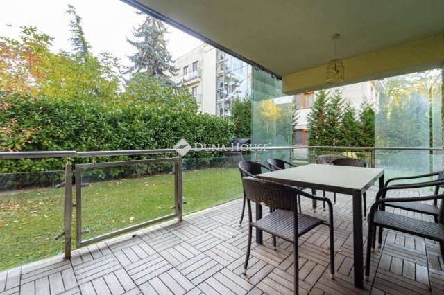 Eladó téglalakás, Budapesten, III. kerületben 245 M Ft, 4 szobás