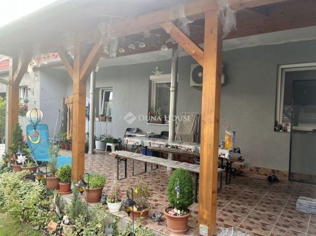 Eladó családi ház, Egerágon 59.999 M Ft, 4 szobás