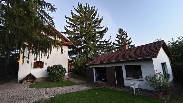 Eladó családi ház, Budakeszin, Knáb János utcában 189 M Ft