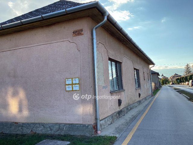 Eladó családi ház, Gyomaendrődön 11.9 M Ft, 2 szobás