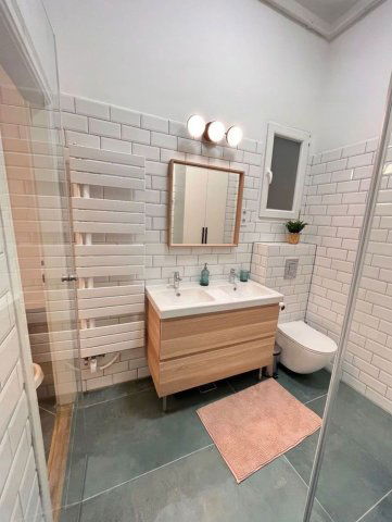 Kiadó téglalakás, albérlet, VI. kerületben, Ó utcában