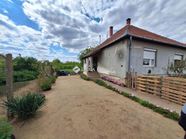 Eladó családi ház, Pátrohán 15 M Ft, 2 szobás