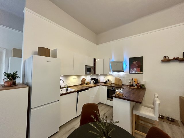 Eladó téglalakás, Budapesten, VIII. kerületben 105 M Ft