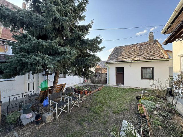 Eladó téglalakás, IV. kerületben, Vasvári Pál utcában