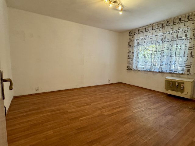 Eladó téglalakás, Debrecenben 45.99 M Ft, 1 szobás