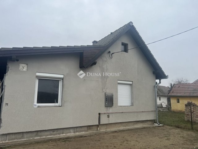 Eladó családi ház, Csévharaszton 59 M Ft, 2 szobás