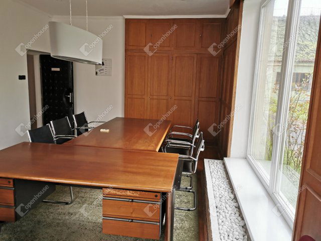 Kiadó iroda, Győrött 250 E Ft / hó, 6 szobás