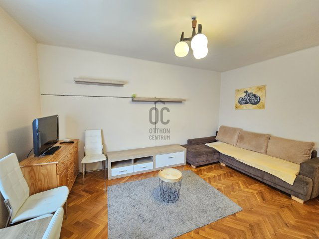 Eladó téglalakás, Kőszegen 24.9 M Ft, 1 szobás