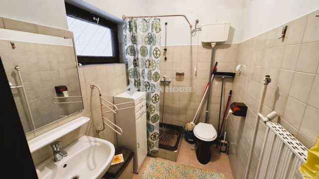 Eladó családi ház, Gödöllőn 120 M Ft, 2 szobás