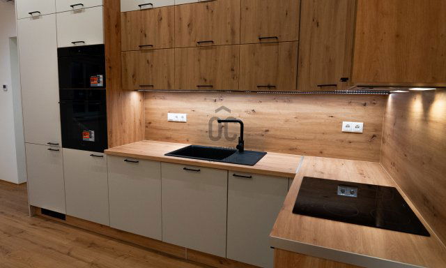 Eladó téglalakás, Budapesten, IX. kerületben 84.9 M Ft, 2 szobás