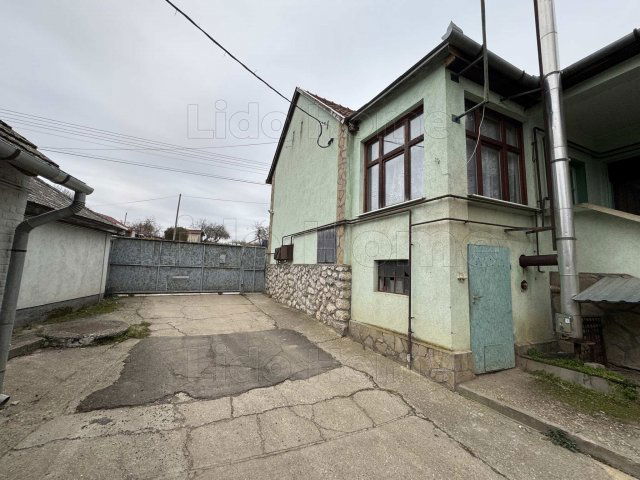 Eladó ipari ingatlan, Sántoson 90 M Ft / költözzbe.hu