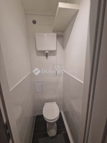 Eladó panellakás, Budapesten, XX. kerületben 67.9 M Ft, 2 szobás