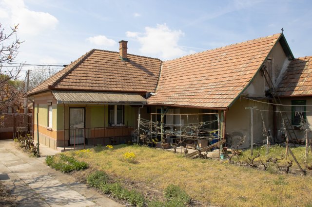 Eladó családi ház, Ócsán, Liszt Ferenc utcában 68 M Ft