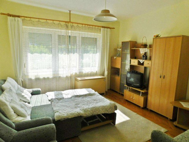 Kiadó téglalakás, albérlet, Balatongyörökön 110 E Ft / hó