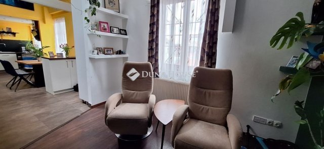 Eladó téglalakás, Budapesten, VIII. kerületben 93 M Ft, 3 szobás