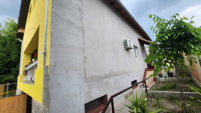 Eladó családi ház, Szigetszentmiklóson 78 M Ft, 4+1 szobás