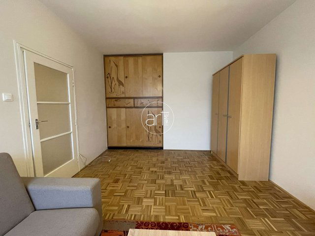 Kiadó téglalakás, albérlet, Szegeden, Bécsi körúton