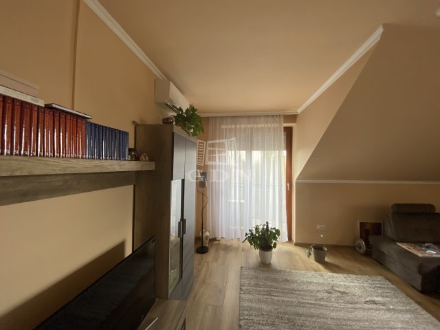 Eladó téglalakás, XVII. kerületben, Erdész József utcában