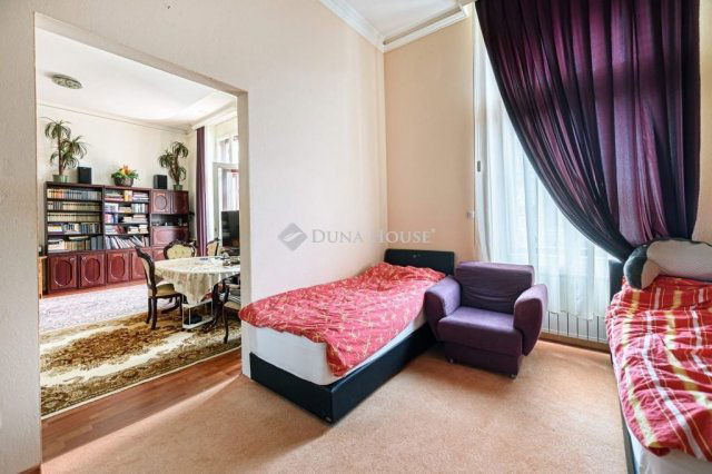 Eladó téglalakás, Budapesten, VI. kerületben 395 M Ft, 2 szobás