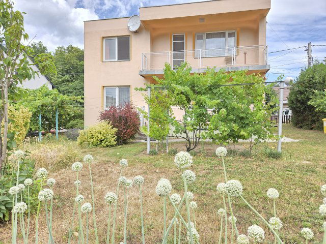Eladó családi ház, Tapolcán, Vajda János utcában 81.9 M Ft