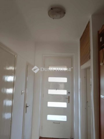 Kiadó téglalakás, albérlet, Pécsett 130 E Ft / hó, 1 szobás