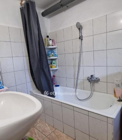Eladó családi ház, Üllőn 57.9 M Ft, 2+1 szobás