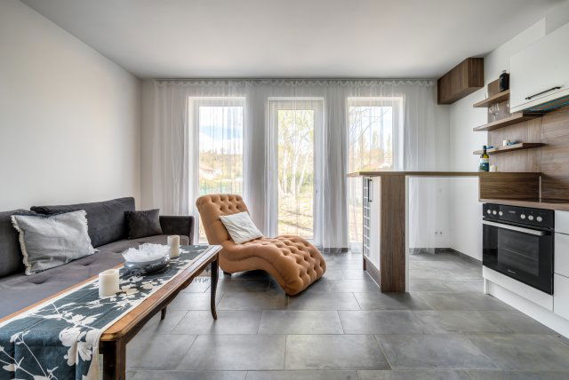 Eladó ikerház, Balatonkenesén 84.99 M Ft, 3 szobás