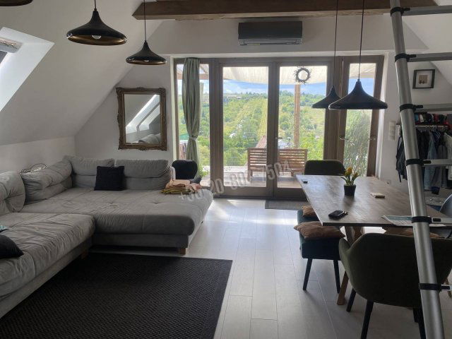 Eladó téglalakás, Egerben 99.9 M Ft, 4 szobás