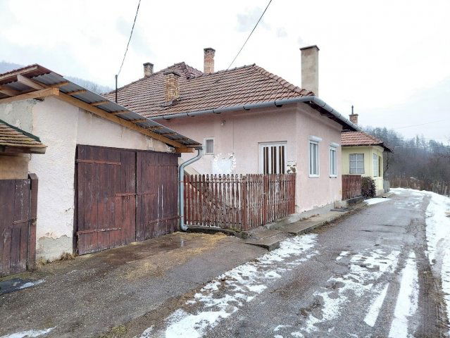 Eladó ikerház, Királdon 5.8 M Ft, 3 szobás