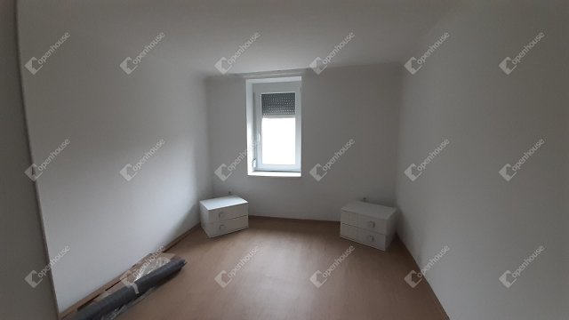 Eladó családi ház, Gércén 18 M Ft, 2 szobás