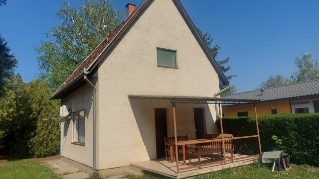 Eladó nyaraló, Békésen 30 M Ft, 4 szobás / költözzbe.hu