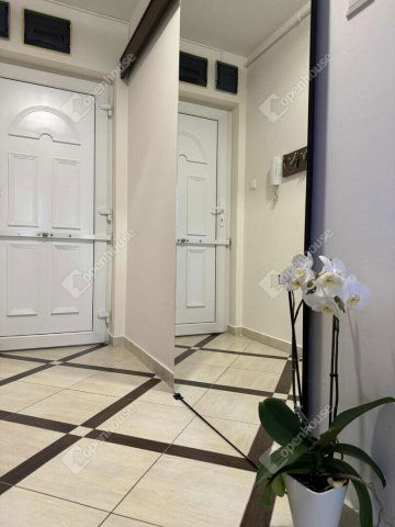 Eladó téglalakás, Szegeden 62.5 M Ft, 2 szobás