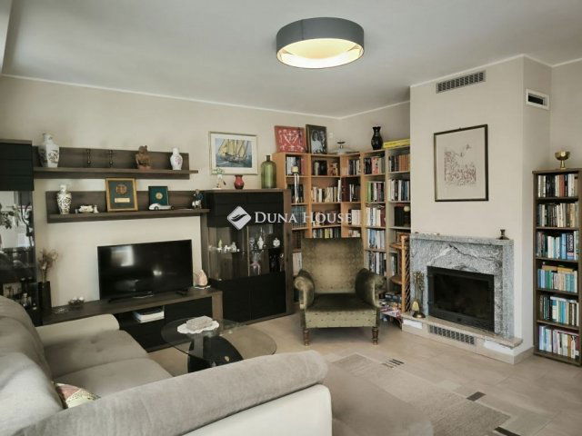 Eladó családi ház, Győrött 98 M Ft, 2 szobás