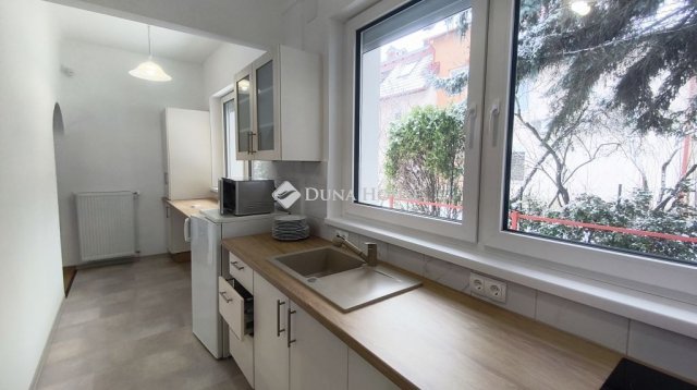Kiadó családi ház, albérlet, Budapesten, III. kerületben
