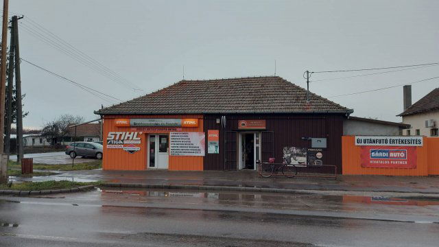 Eladó üzlethelyiség, Medgyesegyházán 90 M Ft