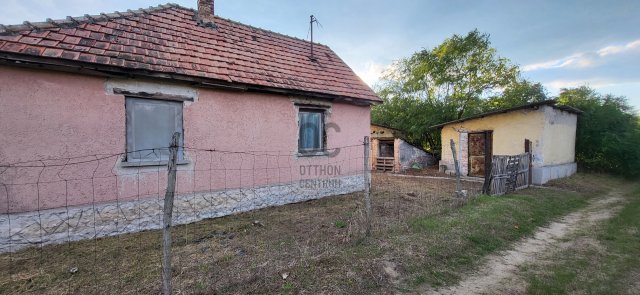 Eladó nyaraló, Csévharaszton 21 M Ft, 2 szobás