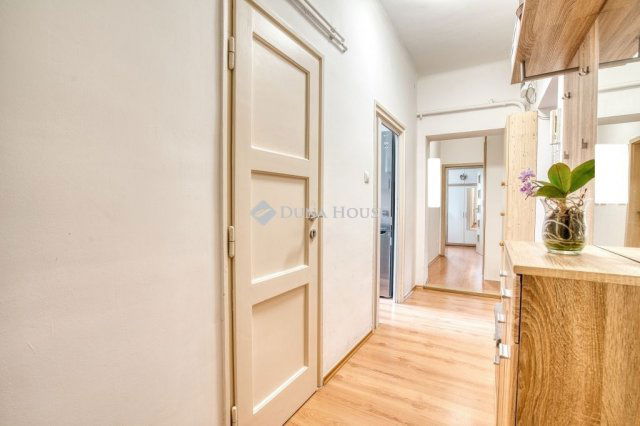 Eladó téglalakás, Budapesten, XI. kerületben 89.9 M Ft, 3 szobás
