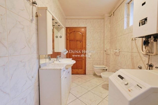 Eladó családi ház, Budapesten, XVIII. kerületben 109 M Ft