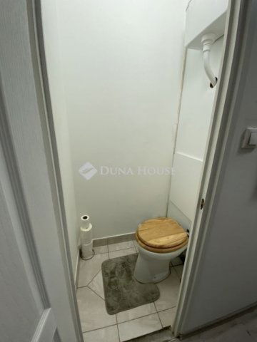 Eladó panellakás, Pécsett 46.4 M Ft, 2 szobás