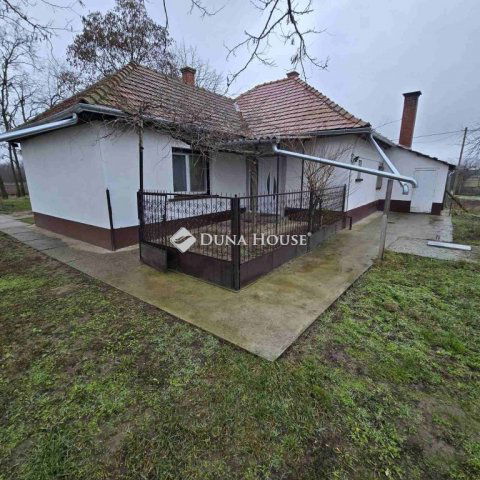 Eladó mezogazdasagi ingatlan, Lajosmizsén 49.5 M Ft, 3 szobás
