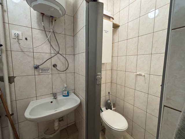 Kiadó üzlethelyiség, Miskolcon 250 E Ft / hó