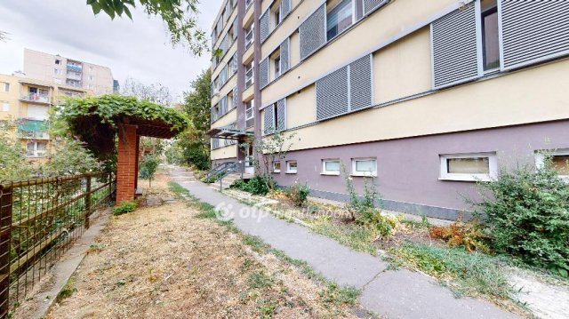 Eladó panellakás, Miskolcon 33 M Ft, 2 szobás