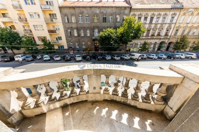 Eladó téglalakás, Budapesten, VII. kerületben, Damjanich utcában