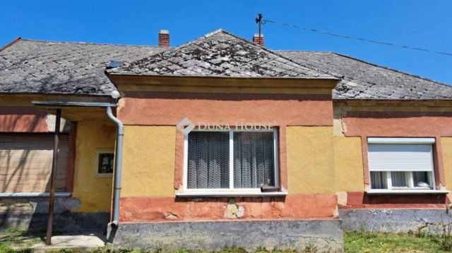 Eladó családi ház, Sümegcsehin 17 M Ft, 2 szobás