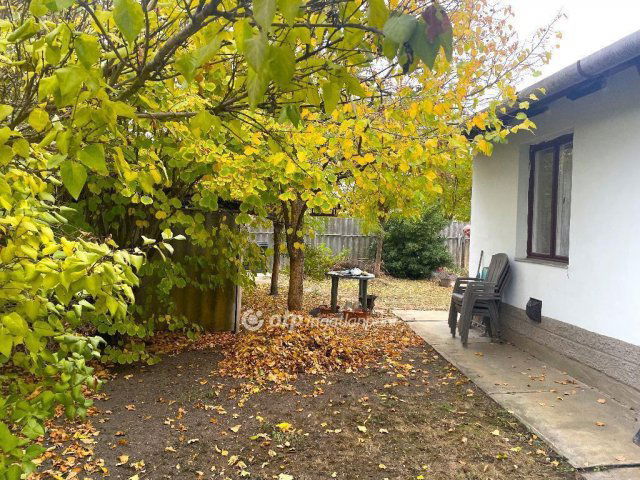 Eladó családi ház, Kunszentmártonban 18.9 M Ft, 2 szobás