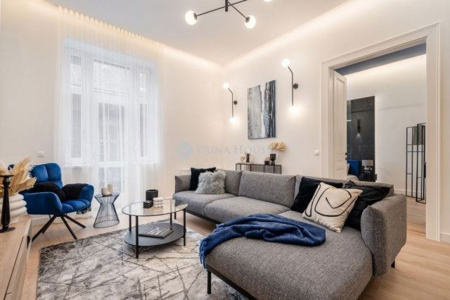 Eladó téglalakás, Budapesten, II. kerületben 164 M Ft, 2 szobás