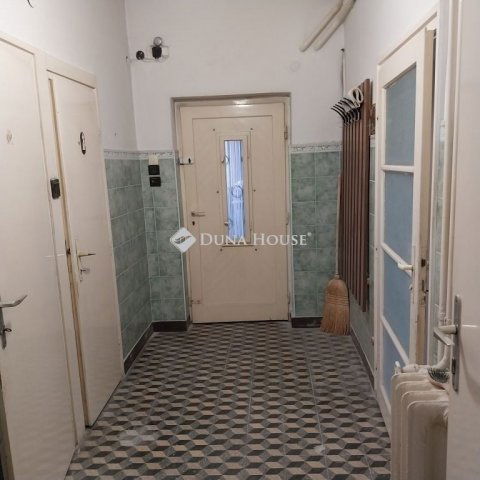 Eladó családi ház, Budapesten, XVI. kerületben 129.9 M Ft