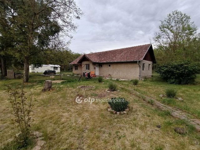 Eladó mezogazdasagi ingatlan, Debrecenben 75.9 M Ft, 4+1 szobás